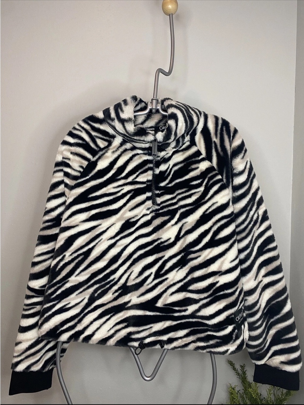 Calvin Klein Zebra-Print Fleece Jacket Quarter Zip Cropped Sweater - Black White